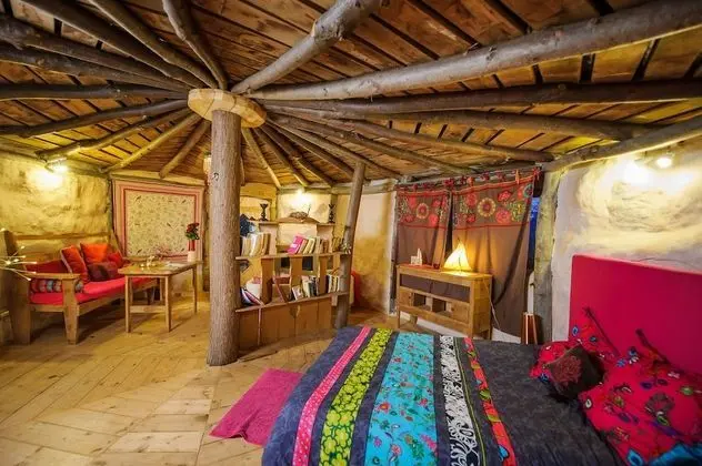 Romantic Ev (Maison de Hobbit)