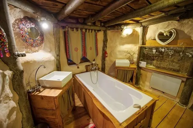 Romantic Ev (Maison de Hobbit)