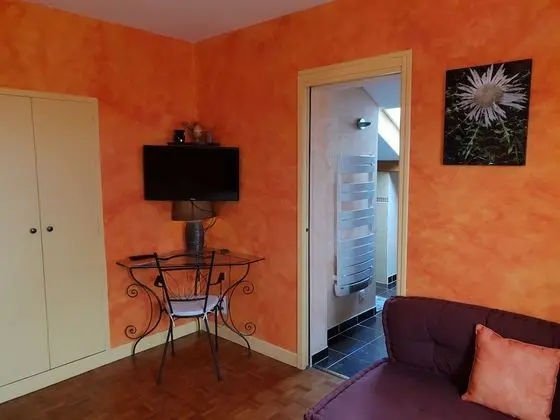 Üç Kişilik Oda (La Marocaine)