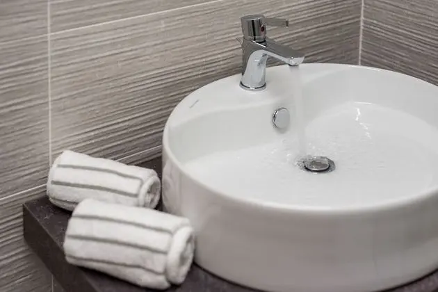 Comfort Tek Büyük veya İki Ayrı Yataklı Oda