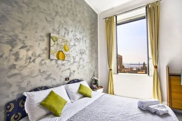 Üç Kişilik Oda, Manzaralı
