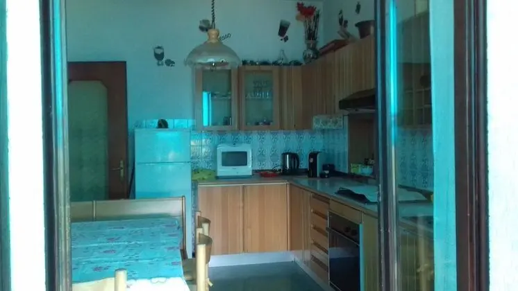 Tek Büyük Yataklı Oda, Ortak Banyo