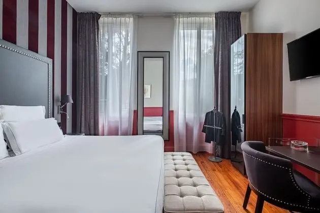 Tek Büyük Yataklı Oda (Elegance)
