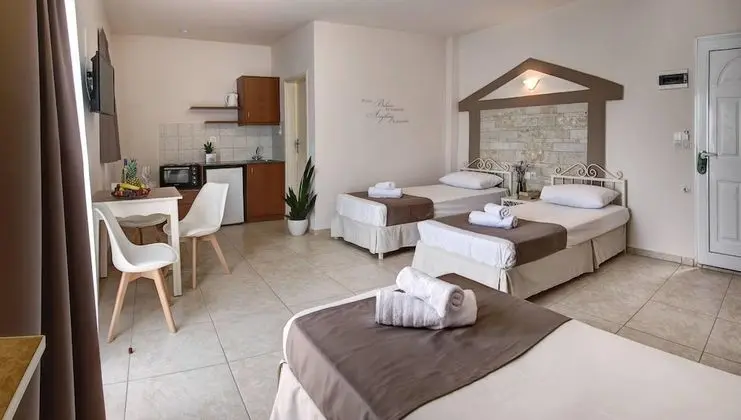 Standard Triple Studio with Garden View