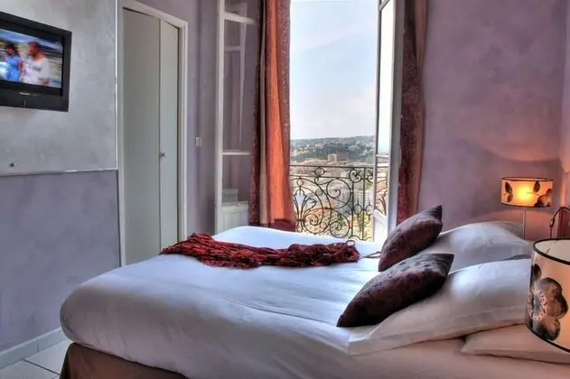 Tek Büyük Yataklı Oda, Şehir Manzaralı