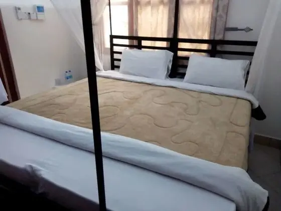 Standard Tek Büyük Yataklı Oda, Özel Banyo, Zemin Kat