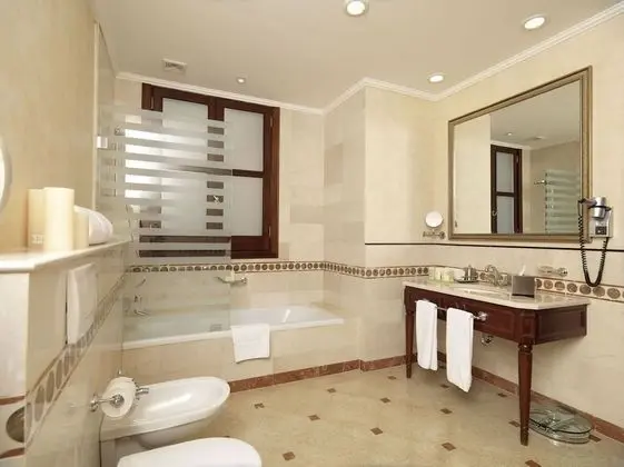 Prestige Suite
