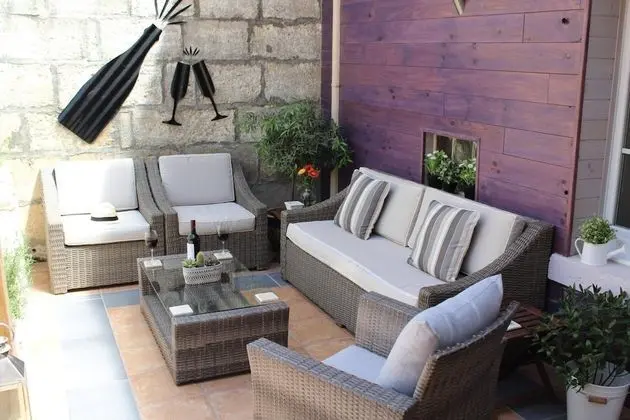 Tek Büyük Yataklı Oda, Avlu Manzaralı (Le Jardin)