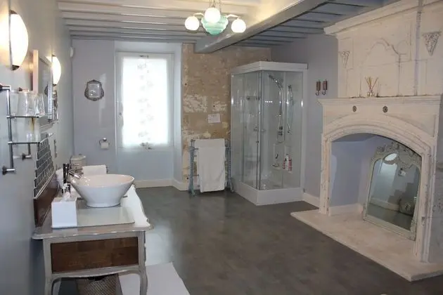 Tek Büyük Yataklı Oda, Avlu Manzaralı (Le Jardin)