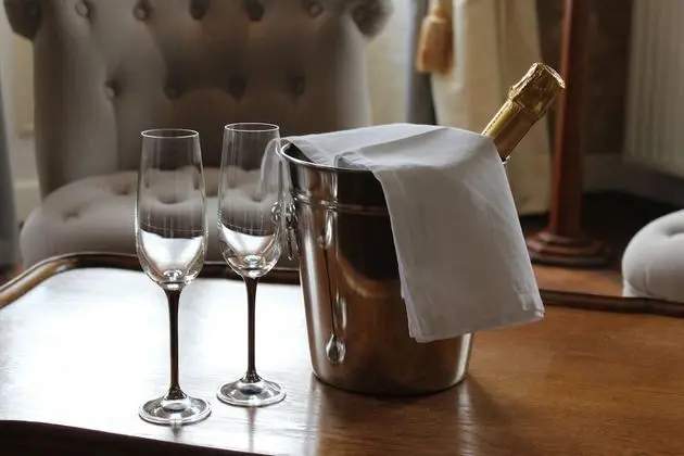 Tek Büyük Yataklı Oda, Şehir Manzaralı (La Place )