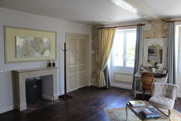 Tek Büyük Yataklı Oda, Şehir Manzaralı (La Place )