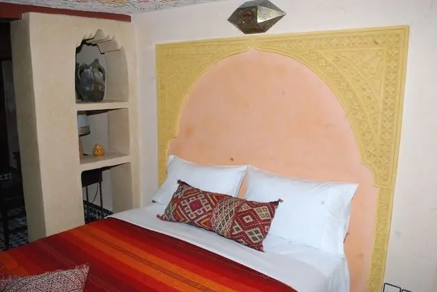 Classic Tek Büyük Yataklı Oda (Sesame)