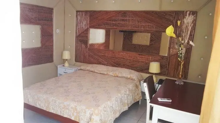 Comfort Tek Büyük Yataklı Oda