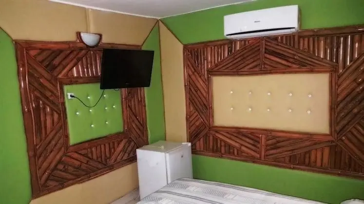 Comfort Tek Büyük Yataklı Oda