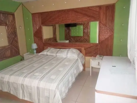 Comfort Tek Büyük Yataklı Oda