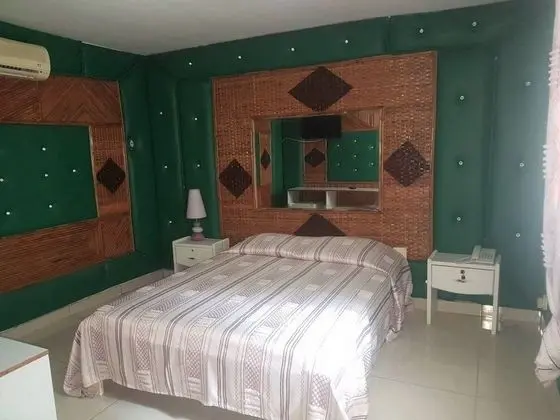 Comfort Tek Büyük Yataklı Oda
