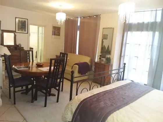 Superior Tek Büyük veya İki Ayrı Yataklı Oda