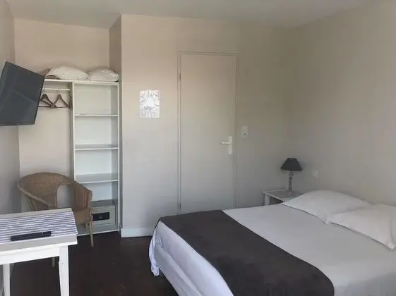 Oda, 1 Çift Kişilik Yatak, Sigara İçilmez