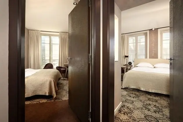 Family Oda, Bağlantılı Odalar