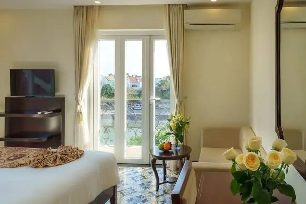 Deluxe Tek Büyük Yataklı Oda, Nehir Manzaralı