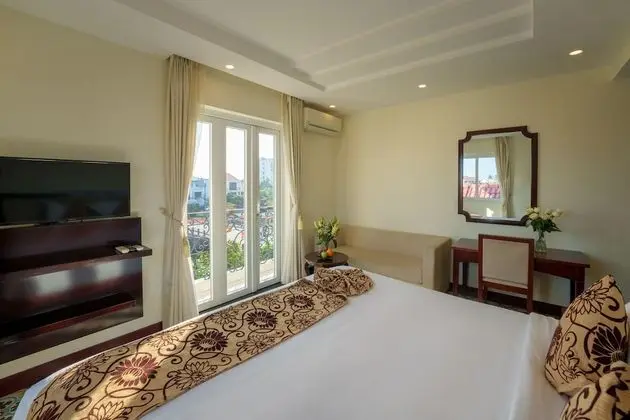 Deluxe Tek Büyük Yataklı Oda, Nehir Manzaralı