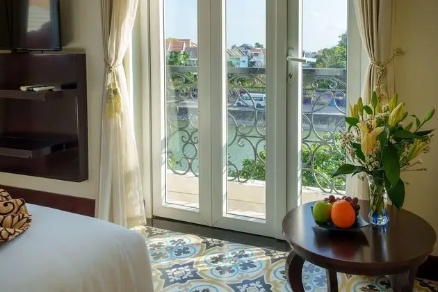 Deluxe Tek Büyük Yataklı Oda, Nehir Manzaralı