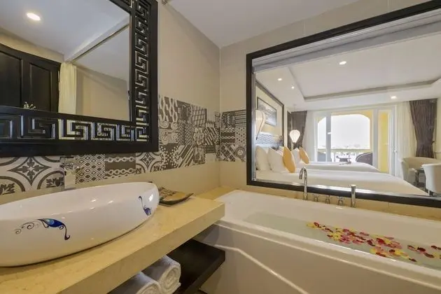 Deluxe Oda, Balkon, Bahçe Manzaralı