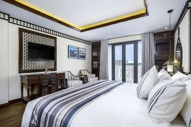 Deluxe Tek Büyük Yataklı Oda, Balkon, Şehir Manzaralı