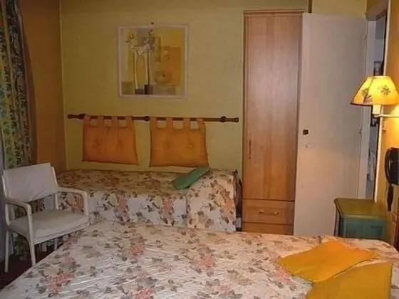 Standard Üç Kişilik Oda