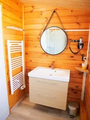 Family Kır Evi, Özel Banyo, Havuz Manzaralı (LE PETIT CHAMPIGNY)