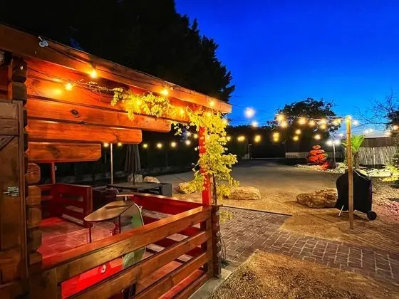 Family Kır Evi, Özel Banyo, Havuz Manzaralı (LE PETIT CHAMPIGNY)