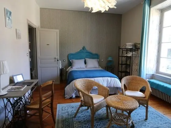 Standard Tek Büyük Yataklı Oda, Banyolu/Duşlu, Bahçe Manzaralı (Chambre Vendéenne.)