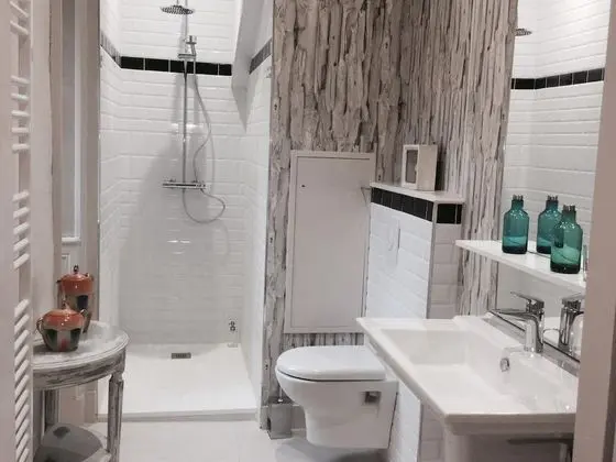 Standard Tek Büyük Yataklı Oda, Banyolu/Duşlu, Bahçe Manzaralı (Chambre Vendéenne.)