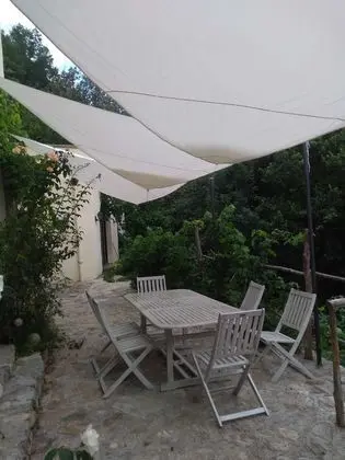 Üç Kişilik Oda