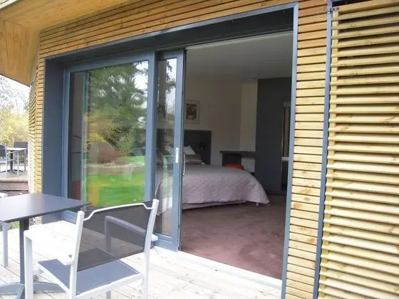 Deluxe Tek Büyük Yataklı Oda (Club Piscine)