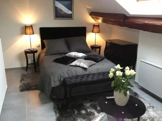 Deluxe Tek Büyük Yataklı Oda, Özel Banyo