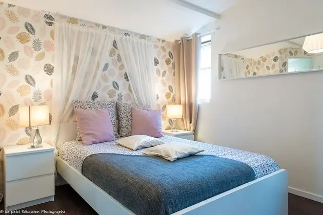 Tek Büyük Yataklı Oda (Coloniale)