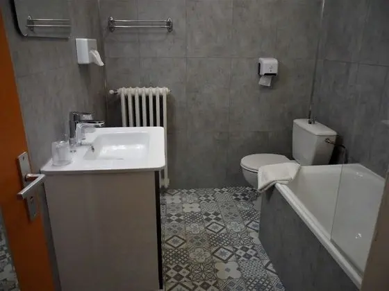 Süit, Banyolu/Duşlu