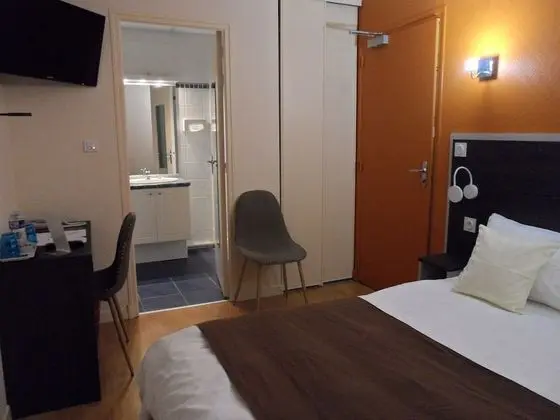 Tek Büyük Yataklı Oda, Banyolu/Duşlu