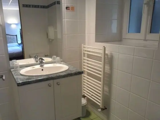 Tek Büyük Yataklı Oda, Banyolu/Duşlu