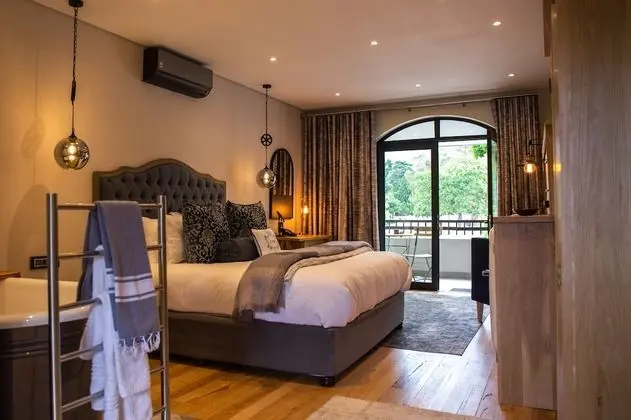 Luxury Oda, 1 En Büyük (King) Boy Yatak