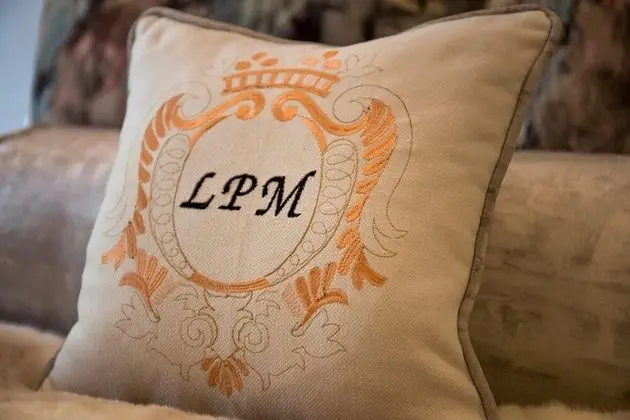 Luxury Oda, 1 En Büyük (King) Boy Yatak