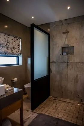 Luxury Oda, 1 En Büyük (King) Boy Yatak