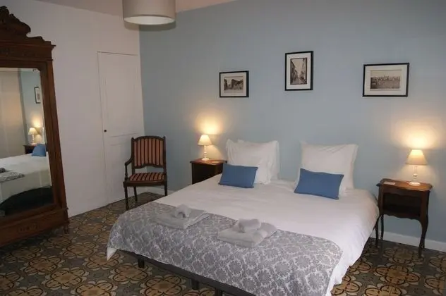 Tek Büyük veya İki Ayrı Yataklı Oda, Banyolu/Duşlu (b. No2 Chambre)