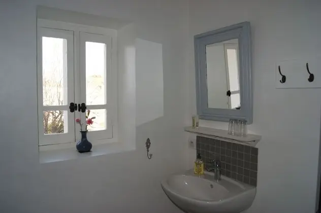 Tek Büyük Yataklı Oda, Banyolu/Duşlu, Bahçe Manzaralı (a. No1 Chambre)