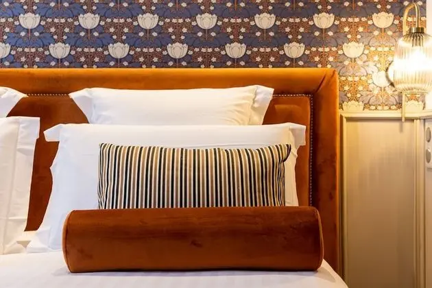 Classic Tek Büyük Yataklı Oda