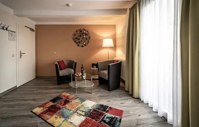 Tek Büyük Yataklı Oda, Balkon