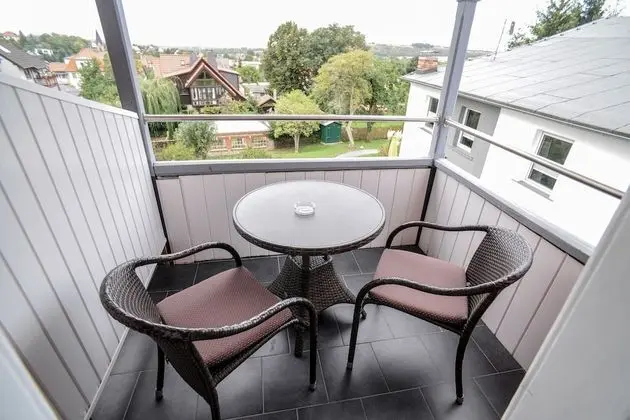 Tek Büyük Yataklı Oda, Balkon
