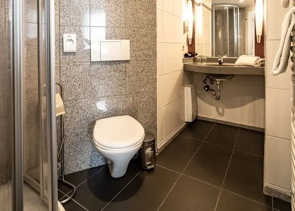 Tek Büyük Yataklı Oda, Balkon