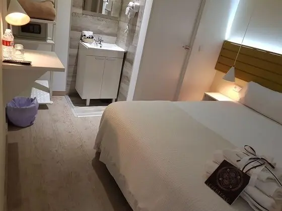 Tek Büyük Yataklı Oda, Balkon